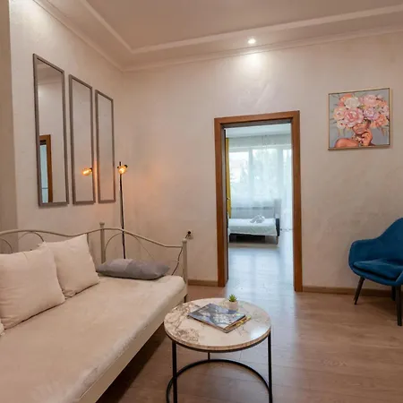 Luminous 2bdr With Balcony & View In The Center Apartamento Sofía