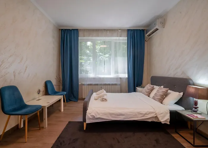 Luminous 2bdr With Balcony & View In The Center