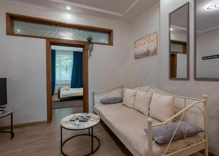 Lägenhet Luminous 2bdr With Balcony & View In The Center *