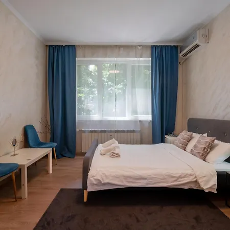 Luminous 2bdr With Balcony & View In The Center