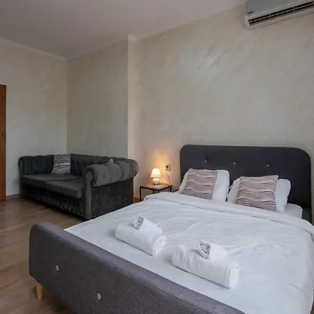 Luminous 2bdr With Balcony & View In The Center 公寓 索菲亞