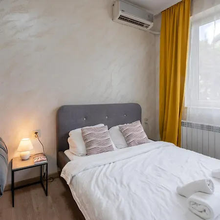 Luminous 2bdr With Balcony & View In The Center София