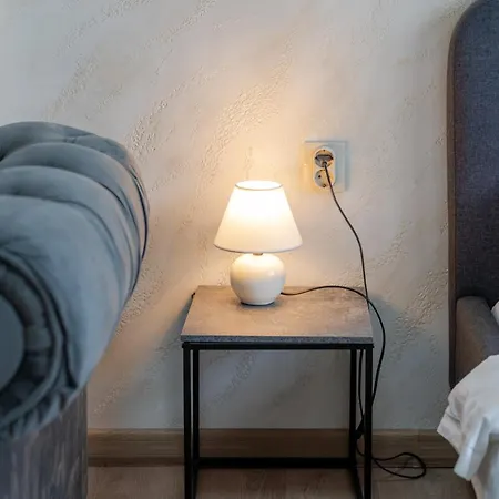 Luminous 2bdr With Balcony & View In The Center